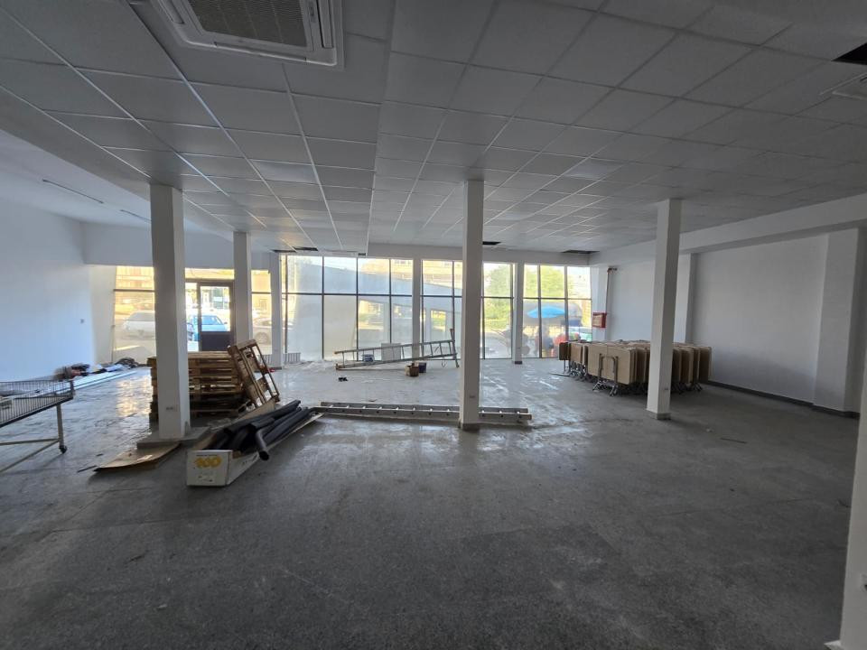 Inchiriere Spațiu Comercial Vitrat, 225 mp Tatarasi - Flux.