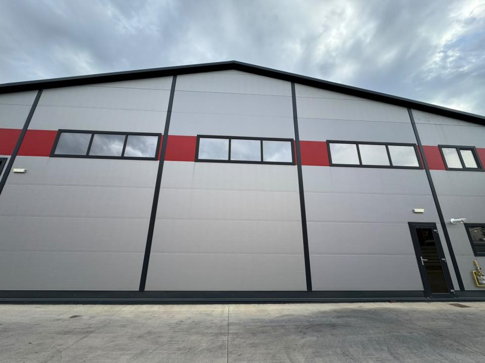 HALĂ INDUSTRIALĂ DE ÎNCHIRIAT + BIROU– BUCIUM, IAȘI- ACCES TIR