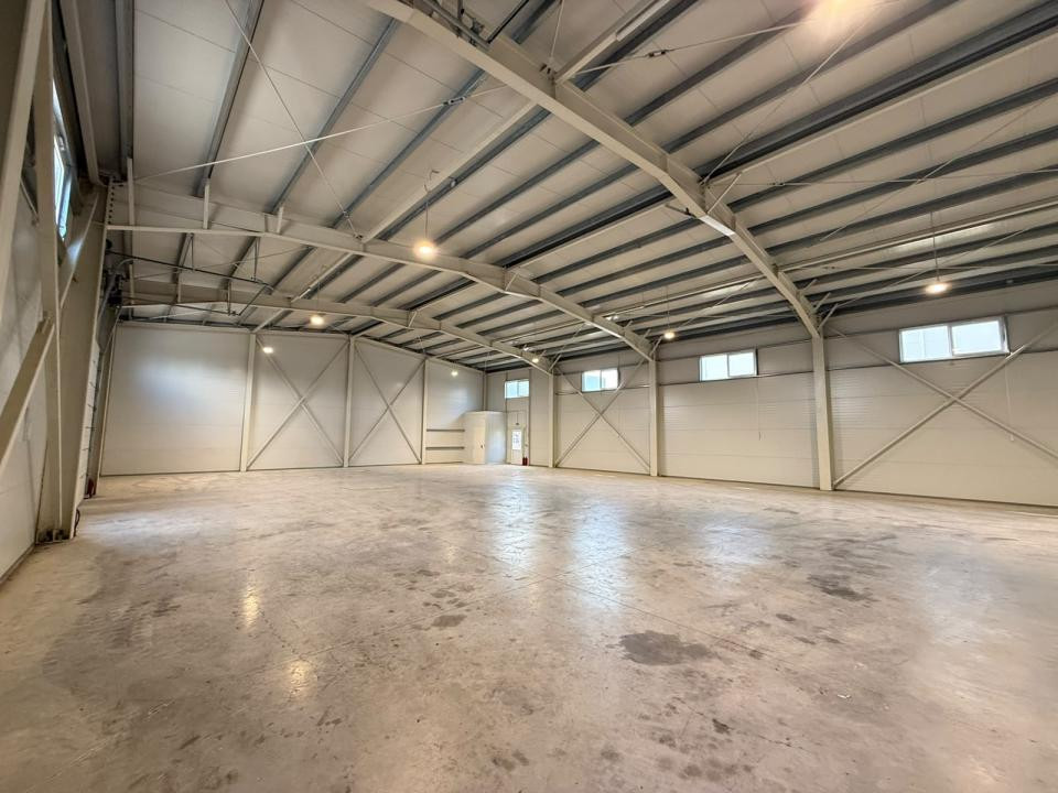 HALĂ INDUSTRIALĂ DE ÎNCHIRIAT ÎN MIROSLAVA, IAȘI – 600 MP, BIROURI ȘI ACCES INDU