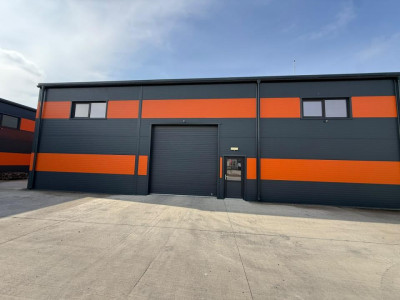 HALĂ INDUSTRIALĂ DE ÎNCHIRIAT ÎN MIROSLAVA, IAȘI – 600 MP, BIROURI ȘI ACCES INDU