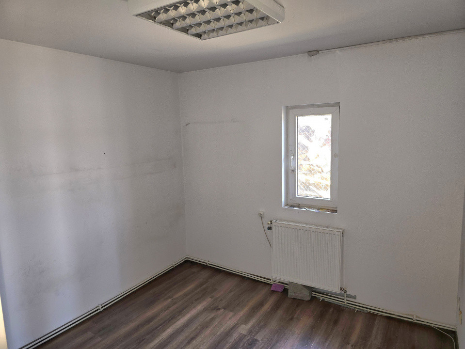 Închiriere Spațiu/ Depozit, 100 mp Util + 200 mp Teren. Valea Lupului.