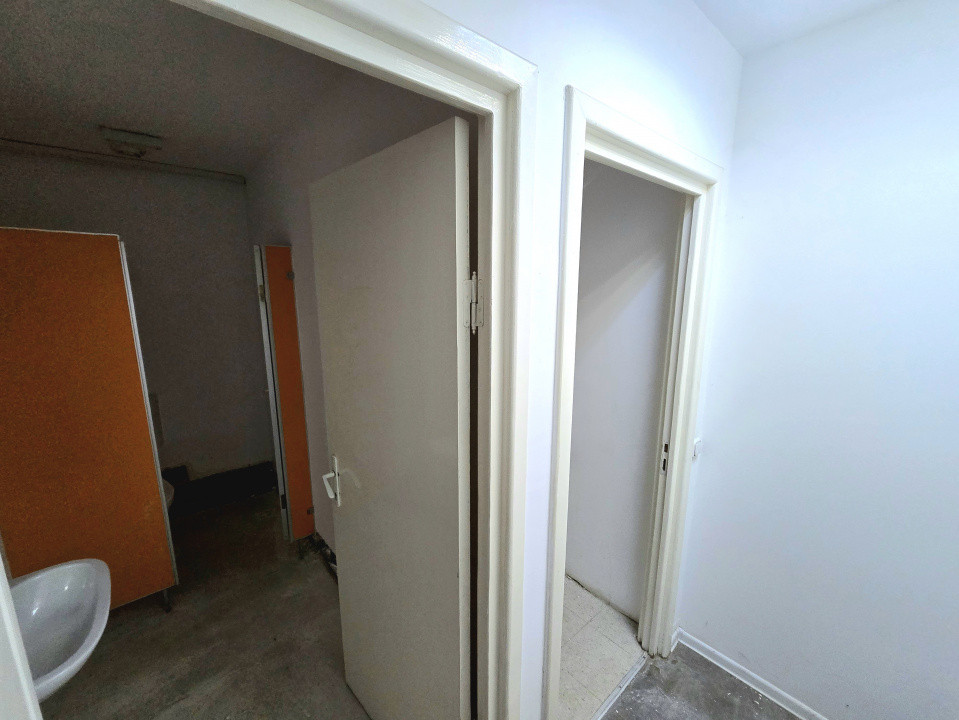 Închiriere Hala Clasa A, 216 mp, Valea Lupului- Rond Era.