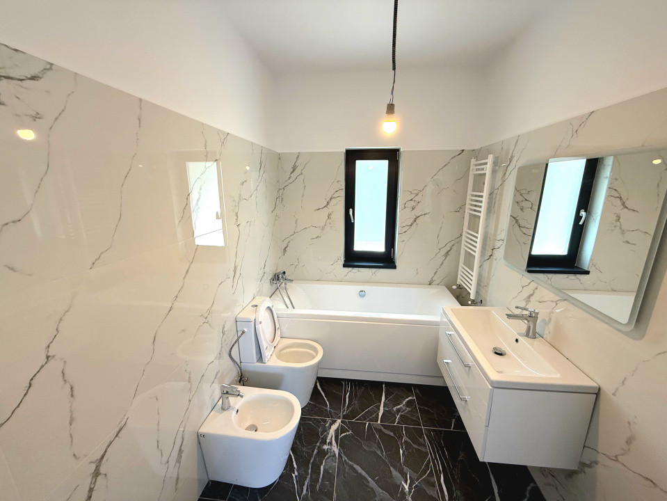 Casă Individuală 4 camere, 600 mp teren. Mutare imediată - Rediu.