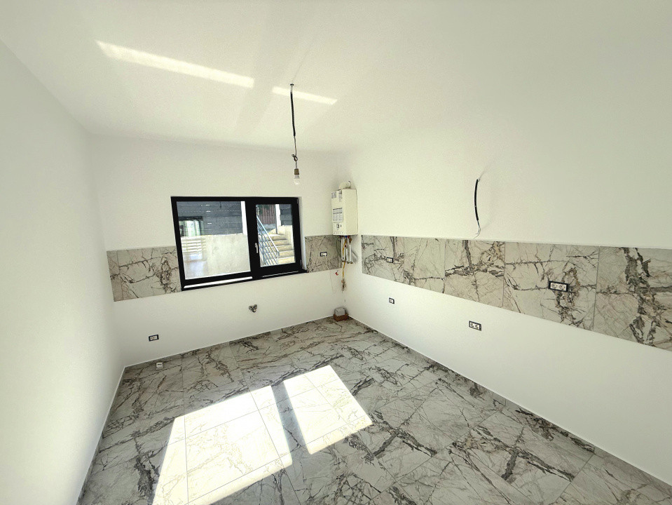 Casă Individuală 4 camere, 600 mp teren. Mutare imediată - Rediu.