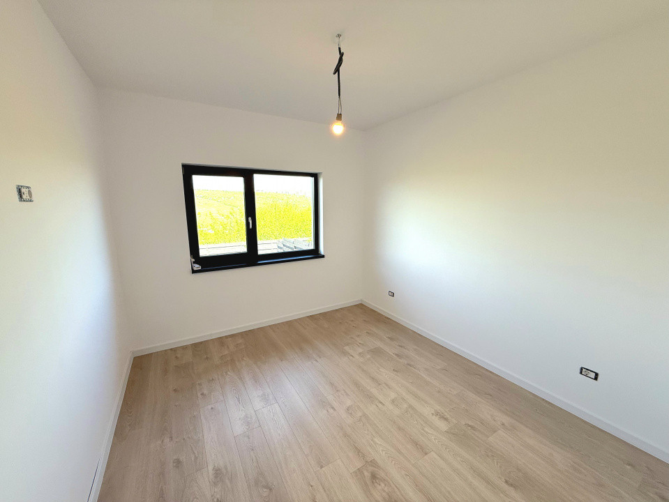 Casă Individuală 4 camere, 600 mp teren. Mutare imediată - Rediu.
