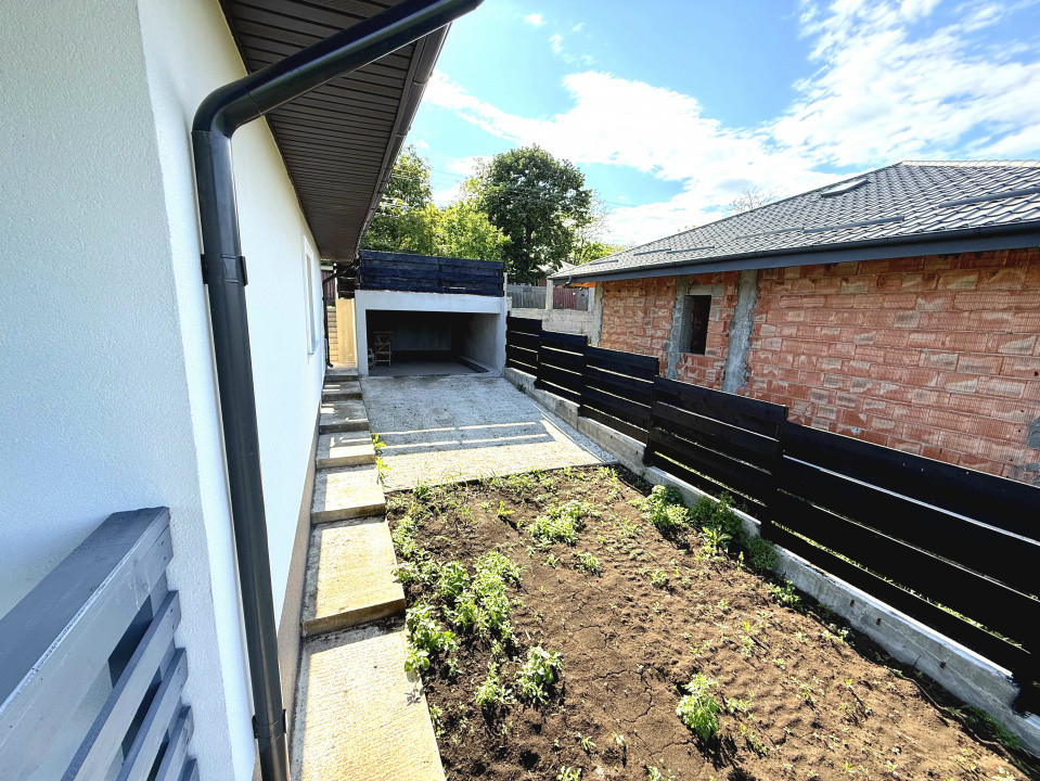 Casă Individuală 4 camere, 600 mp teren. Mutare imediată - Rediu.
