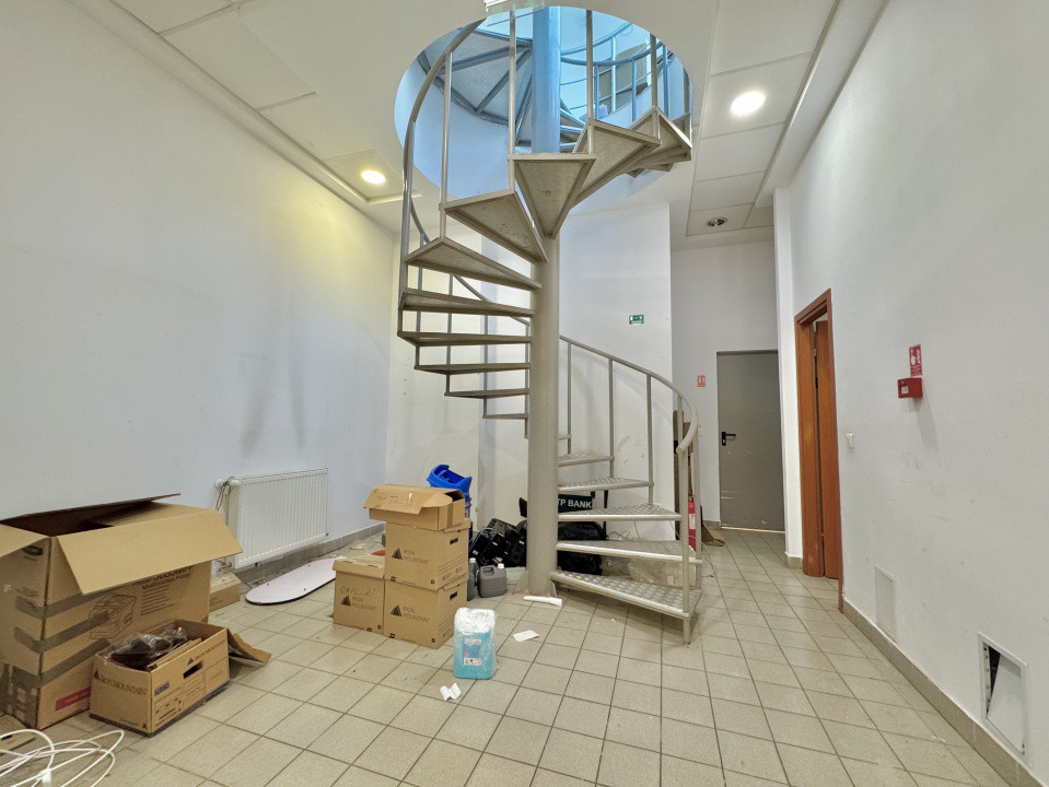 Închiriere Spațiu Comercial- Parter, A. Panu, 200 mp. Vitrină 10 ml