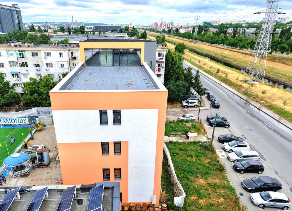 Inchiriere Cladire Medicala/Birouri/Spatii comerciale- 1000mp Tatarasi
