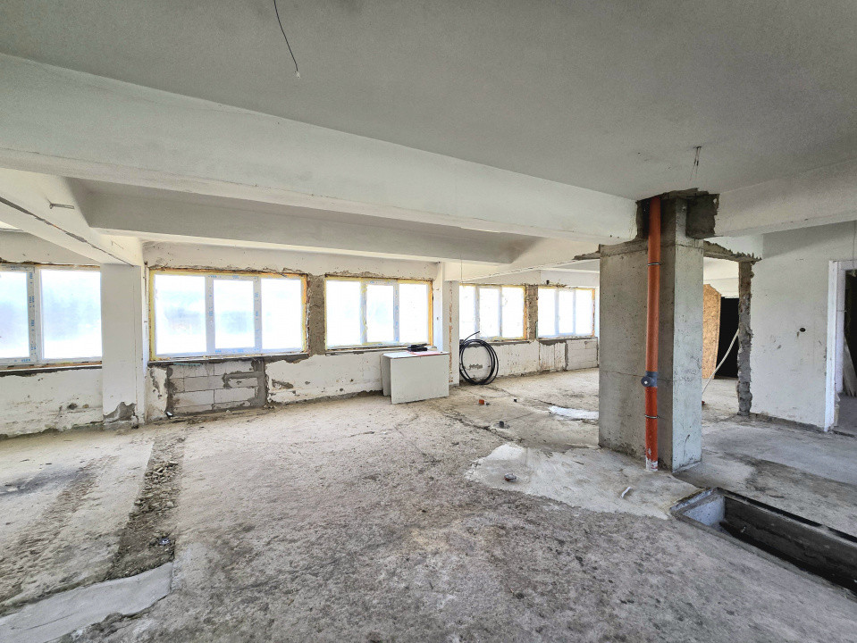 Inchiriere Cladire Medicala/Birouri/Spatii comerciale- 1000mp Tatarasi